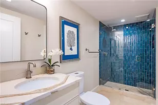 4021 Gulf Shore Blvd N, Naples, FL 34103 - Photo 11