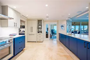 4021 Gulf Shore Blvd N, Naples, FL 34103 - Photo 5