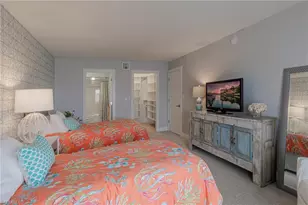 250 Park Shore Dr, Naples, FL 34103 - Photo 19