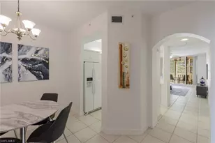 410 Bayfront Pl, Naples, FL 34102 - Photo 3