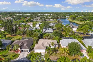 25731 Old Gaslight Dr, Bonita Springs, FL 34135 - Photo 3