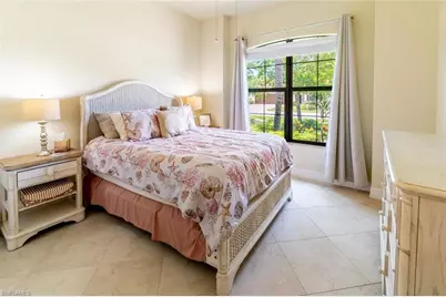 9372 Vercelli Ct, Naples, FL 34113 - Photo 27