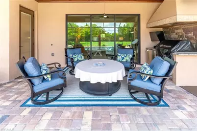 9372 Vercelli Ct, Naples, FL 34113 - Photo 37