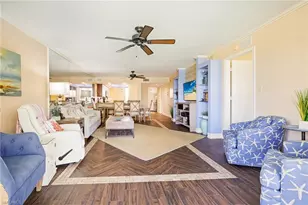 11118 Gulf Shore Dr, Naples, FL 34108 - Photo 17