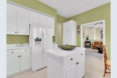 650 Vintage Reserve Cir #5C, Naples, FL 34119 - Photo 9