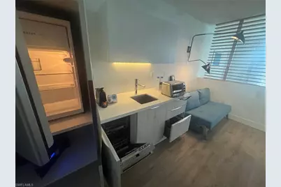 6080 Collins Ave #308, Miami Beach, FL 33140 - Photo 17