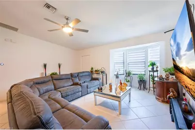 725 Grove Dr, Naples, FL 34120 - Photo 3