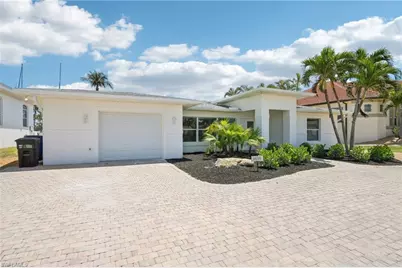 18195 Cutlass Dr, Fort Myers Beach, FL 33931 - Photo 3