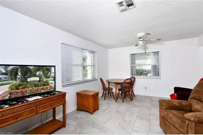 26 Pinewood Blvd, Lehigh Acres, FL 33936 - Photo 9