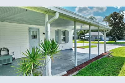 26 Pinewood Blvd, Lehigh Acres, FL 33936 - Photo 23