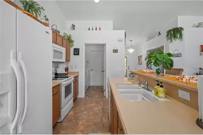 3812 NW 46th Ln, Cape Coral, FL 33993 - Photo 19