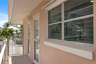 1910 Gulf Shore Blvd N, Naples, FL 34102 - Photo 31