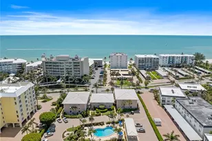 1910 Gulf Shore Blvd N, Naples, FL 34102 - Photo 1