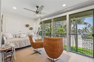 1910 Gulf Shore Blvd N, Naples, FL 34102 - Photo 15