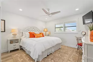 1910 Gulf Shore Blvd N, Naples, FL 34102 - Photo 21