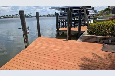 719 SW 51st Ter, Cape Coral, FL 33914 - Photo 9