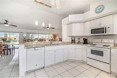 1308 SE 21st Ter, Cape Coral, FL 33990 - Photo 13