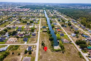 2205 NE 27th St, Cape Coral, FL 33909 - Photo 13