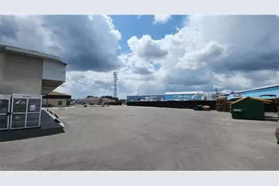 1242 Market Cir #B9, Port Charlotte, FL 33953 - Photo 5