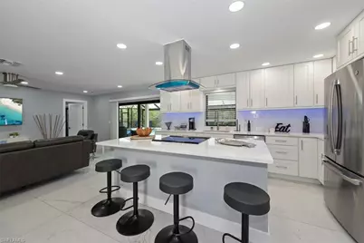 52 Fairview Blvd, Fort Myers Beach, FL 33931 - Photo 5