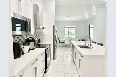 1719 NW 15th St, Cape Coral, FL 33993 - Photo 9