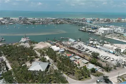 1180 Main St #6, Fort Myers Beach, FL 33931 - Photo 3