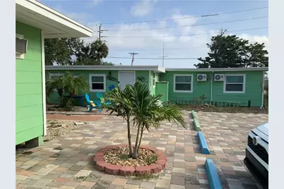 1180 Main St #6, Fort Myers Beach, FL 33931 - Photo 5