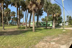 1180 Main St, Fort Myers Beach, FL 33931 - Photo 9