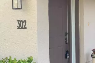 300 Diamond Cir, Naples, FL 34110 - Photo 7