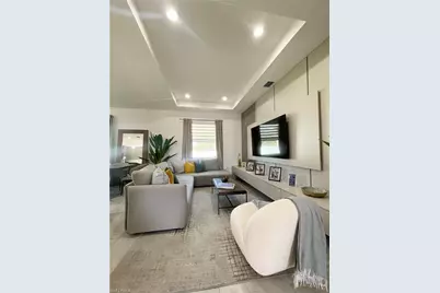 8040 Buttercup Cir, Labelle, FL 33935 - Photo 9