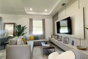 8040 Buttercup Cir, Labelle, FL 33935 - Photo 9