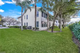 1345 Charleston Square Dr, Naples, FL 34110 - Photo 9