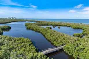7225 Pelican Bay Blvd, Naples, FL 34108 - Photo 25