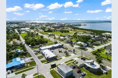 525 E Olympia Ave, Punta Gorda, FL 33950 - Photo 9