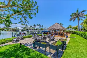 11030 Gulf Shore Dr, Naples, FL 34108 - Photo 29