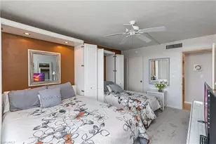 11030 Gulf Shore Dr, Naples, FL 34108 - Photo 23