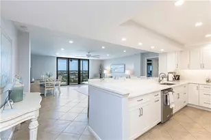 11030 Gulf Shore Dr, Naples, FL 34108 - Photo 21