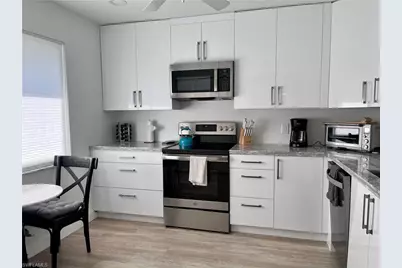 232 Memory Ln #4, Naples, FL 34112 - Photo 9