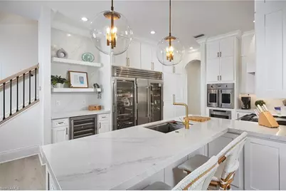 375 Wedge Dr, Naples, FL 34103 - Photo 7