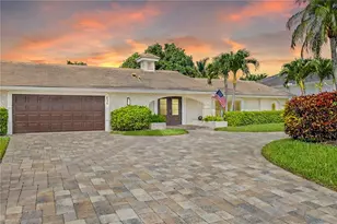 636 Park Shore Dr, Naples, FL 34103 - Photo 45
