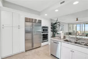 265 Indies Way, Naples, FL 34110 - Photo 17