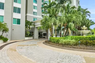 265 Indies Way, Naples, FL 34110 - Photo 7