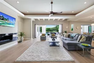 875 Wedge Dr, Naples, FL 34103 - Photo 9