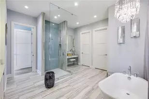 875 Wedge Dr, Naples, FL 34103 - Photo 19