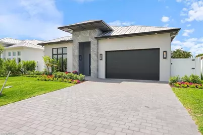 530 107th Ave N, Naples, FL 34108 - Photo 1