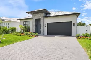 530 107th Ave N, Naples, FL 34108 - Photo 1