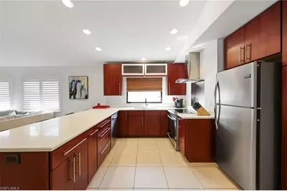 648 96th Ave N, Naples, FL 34108 - Photo 5