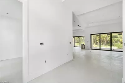 721 Golden Gate Blvd W, Naples, FL 34120 - Photo 7