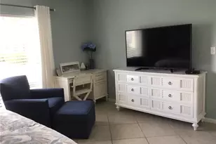 195 Peppermint Ln W, Naples, FL 34112 - Photo 9