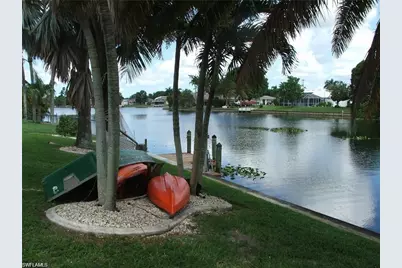 613 SE 21st St, Cape Coral, FL 33990 - Photo 3